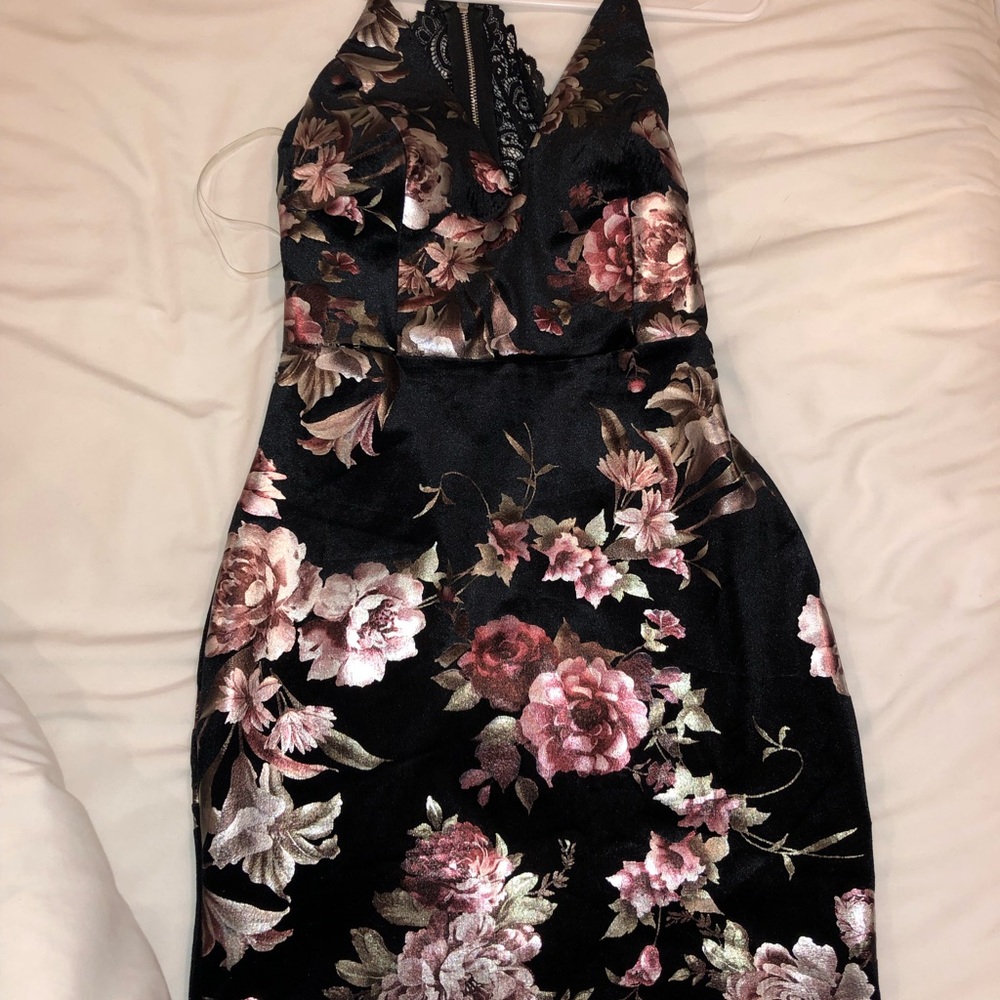 Q body con dress tight